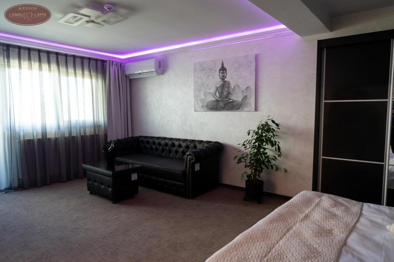 Hotel Campus Caffe Mansion Buzau Exterior foto