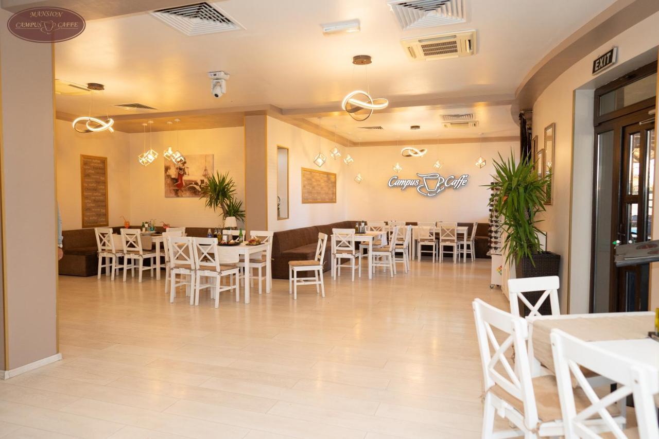 Hotel Campus Caffe Mansion Buzau Exterior foto
